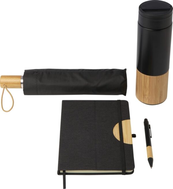 Carmen Gift Set contents